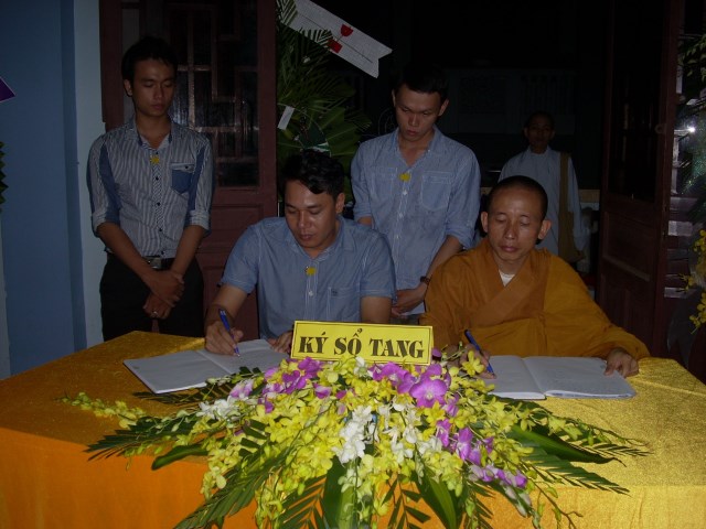 Tang lễ ĐLHT. Thích Từ Nhơn chiều 28/4: Lễ bạch Phật, yết Tổ