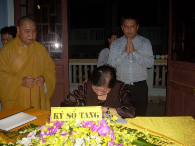Tang lễ ĐLHT. Thích Từ Nhơn chiều 28/4: Lễ bạch Phật, yết Tổ