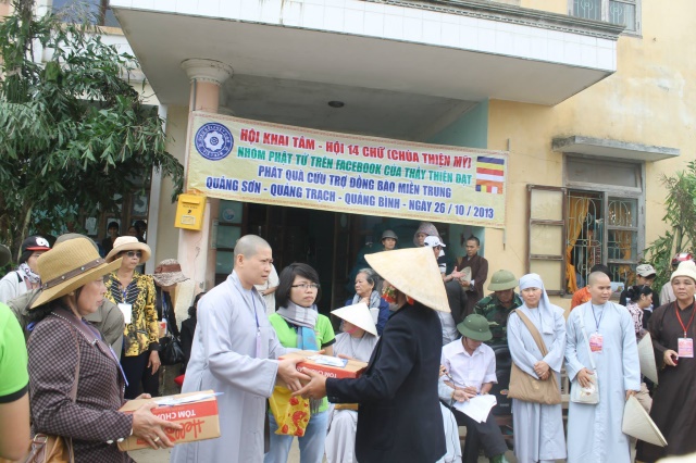 Hội Khai Tâm, Hội 14 Chữ và CLB Làn Gió Ấm: Chia sẻ yêu thương đến bà con tại tỉnh Quảng Bình