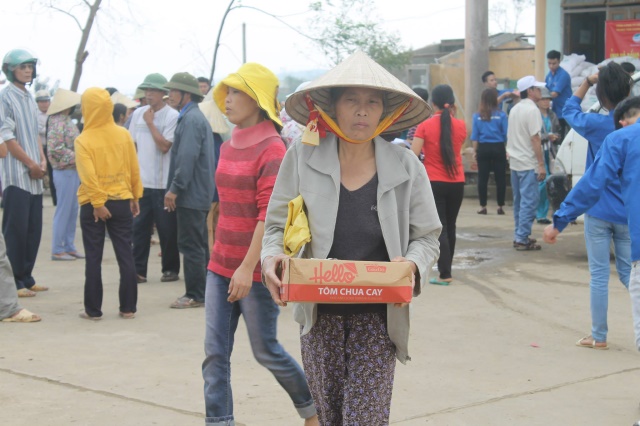 Hội Khai Tâm, Hội 14 Chữ và CLB Làn Gió Ấm: Chia sẻ yêu thương đến bà con tại tỉnh Quảng Bình