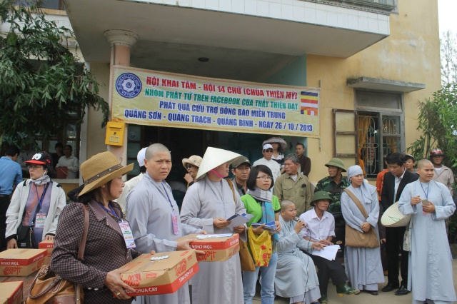 Hội Khai Tâm, Hội 14 Chữ và CLB Làn Gió Ấm: Chia sẻ yêu thương đến bà con tại tỉnh Quảng Bình