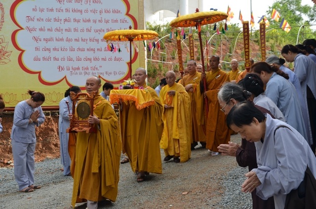 Giới đàn Nghệ Tĩnh thành công viên mãn