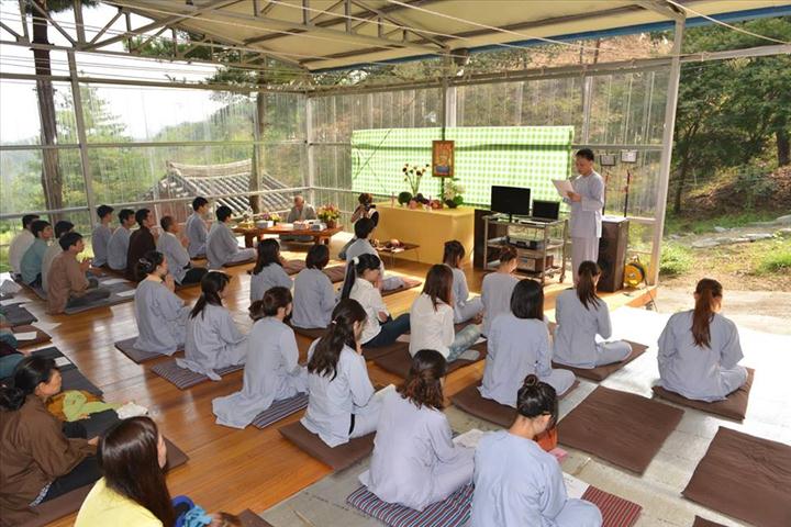 Hàn Quốc: Khóa Tu Mùa Vu Lan Báo Hiếu – PL. 2557