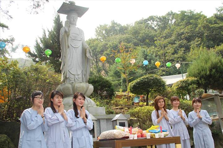 Hàn Quốc: Khóa Tu Mùa Vu Lan Báo Hiếu – PL. 2557