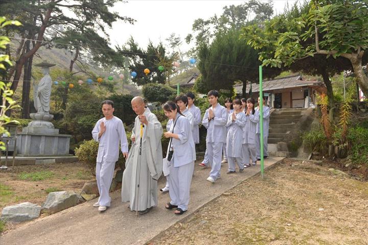 Hàn Quốc: Khóa Tu Mùa Vu Lan Báo Hiếu – PL. 2557