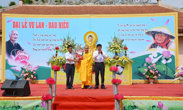 Chùa Hương Sơn: Tổ Chức Đại Lễ Vu Lan PL: 2557 - DL: 2013