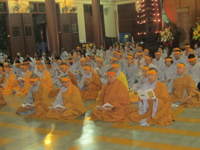 Cung thỉnh Giác linh Đại lão HT.Thích Chí Tín yết Phật