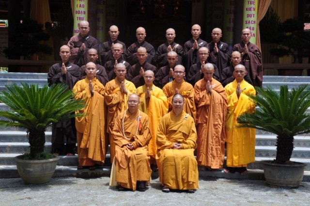 Giới đàn Nghệ Tĩnh thành công viên mãn