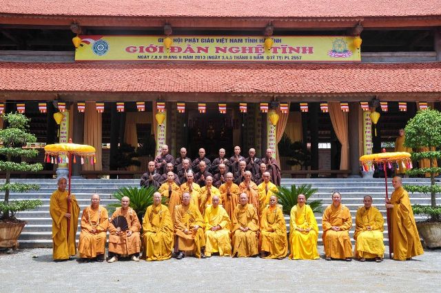 Giới đàn Nghệ Tĩnh thành công viên mãn