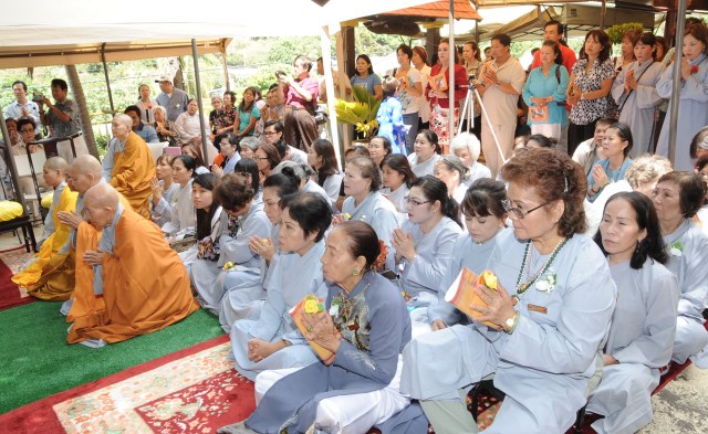 Mỹ: Đại lễ Vu Lan và lễ truy niệm cố TLHT. Thích Minh Tâm tại TV Chân Không - Hawaii
