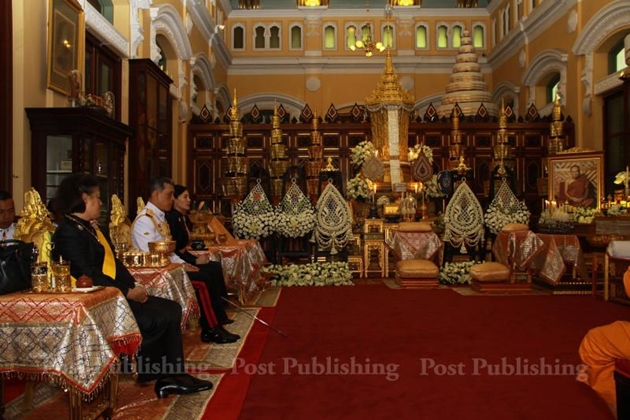 Thái Lan long trọng để tang lãnh tụ Phật giáo