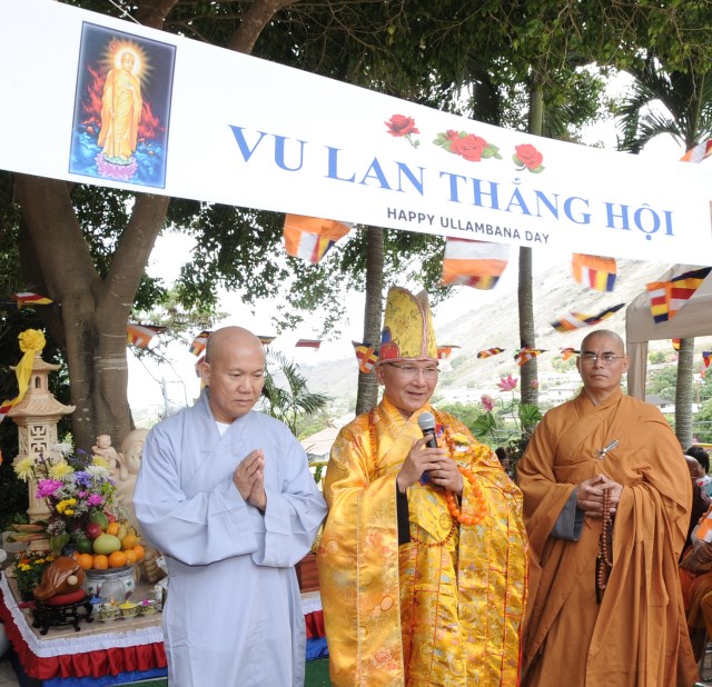 Mỹ: Đại lễ Vu Lan và lễ truy niệm cố TLHT. Thích Minh Tâm tại TV Chân Không - Hawaii