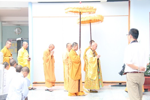 Hình Ảnh Lễ Cung Thỉnh Nhục Thân Cố Sư Trưởng Hải Triều Âm Nhập Kim Quan