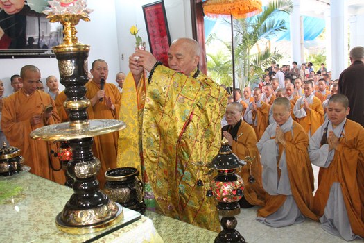 Hình Ảnh Lễ Cung Thỉnh Nhục Thân Cố Sư Trưởng Hải Triều Âm Nhập Kim Quan