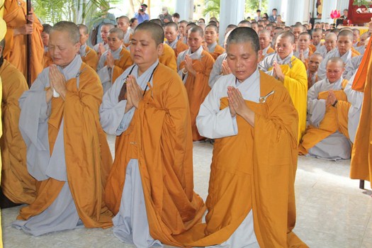 Hình Ảnh Lễ Cung Thỉnh Nhục Thân Cố Sư Trưởng Hải Triều Âm Nhập Kim Quan