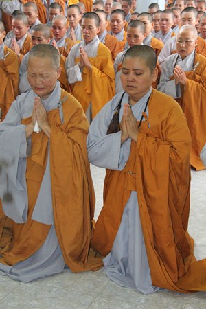 Hình Ảnh Lễ Cung Thỉnh Nhục Thân Cố Sư Trưởng Hải Triều Âm Nhập Kim Quan