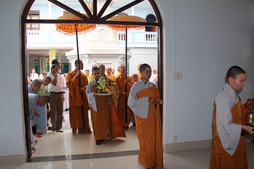 Hình Ảnh Lễ Cung Thỉnh Nhục Thân Cố Sư Trưởng Hải Triều Âm Nhập Kim Quan