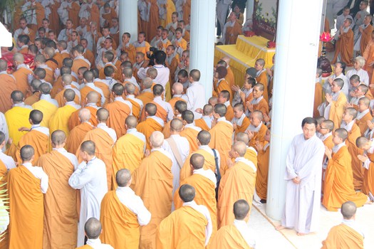 Hình Ảnh Lễ Cung Thỉnh Nhục Thân Cố Sư Trưởng Hải Triều Âm Nhập Kim Quan