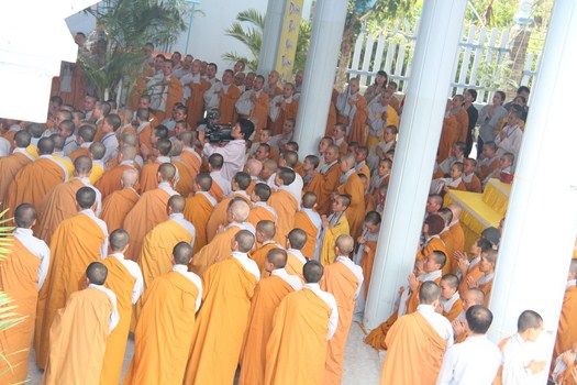 Hình Ảnh Lễ Cung Thỉnh Nhục Thân Cố Sư Trưởng Hải Triều Âm Nhập Kim Quan