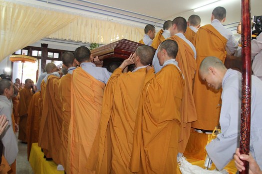 Hình Ảnh Lễ Cung Thỉnh Nhục Thân Cố Sư Trưởng Hải Triều Âm Nhập Kim Quan