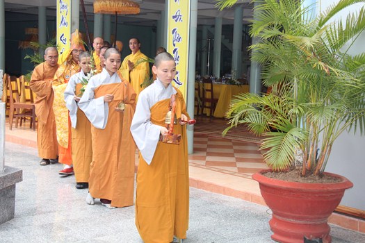 Hình Ảnh Lễ Cung Thỉnh Nhục Thân Cố Sư Trưởng Hải Triều Âm Nhập Kim Quan
