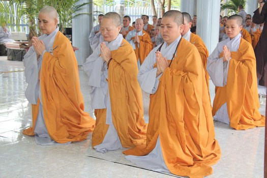 Hình Ảnh Lễ Cung Thỉnh Nhục Thân Cố Sư Trưởng Hải Triều Âm Nhập Kim Quan
