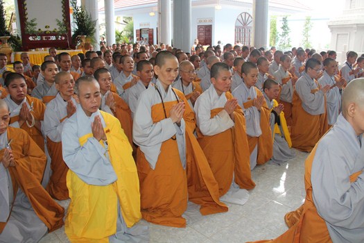 Hình Ảnh Lễ Cung Thỉnh Nhục Thân Cố Sư Trưởng Hải Triều Âm Nhập Kim Quan