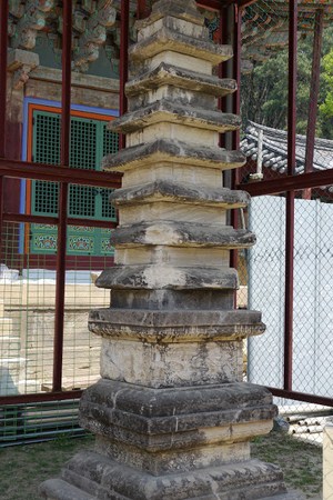 Hàn Quốc: Phụng Ni Sơn Thần Lặc Cổ Tự