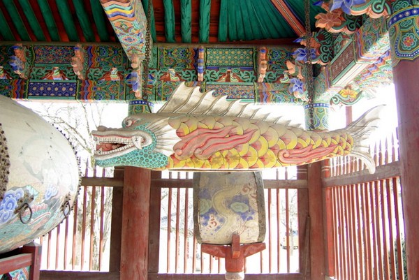 Hàn Quốc: Phụng Ni Sơn Thần Lặc Cổ Tự