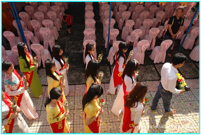 TP. HCM: Đại lễ dâng y Kathina - Phật giáo Nam truyền