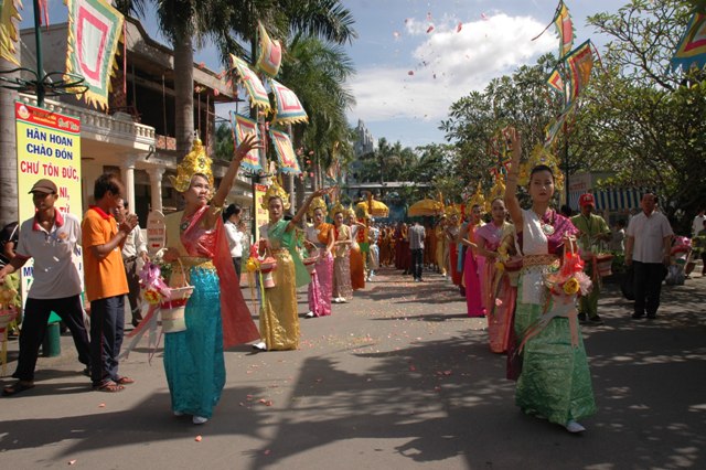 TP. HCM: Đại lễ Vu Lan PL 2557 tại Suối Tiên