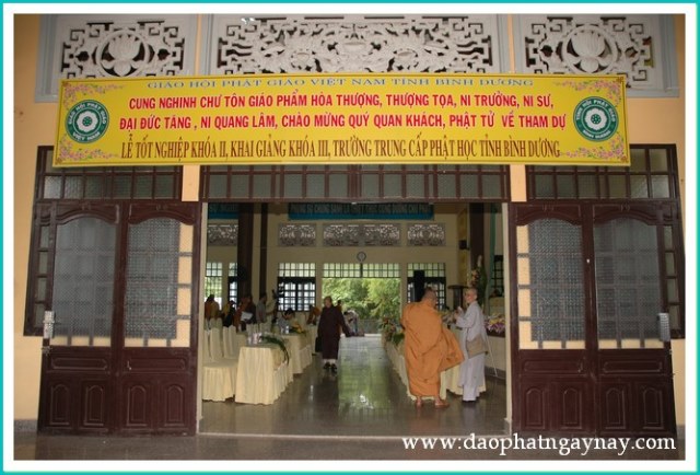 Lễ tốt nghiệp khóa II và khai giảng khóa III trường Trung Cấp Phật Học Bình Dương