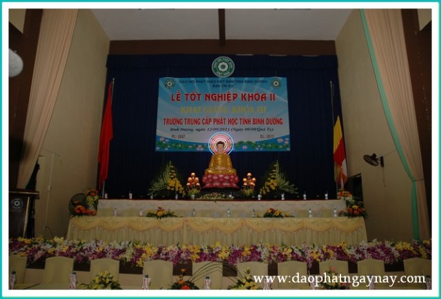 Lễ tốt nghiệp khóa II và khai giảng khóa III trường Trung Cấp Phật Học Bình Dương