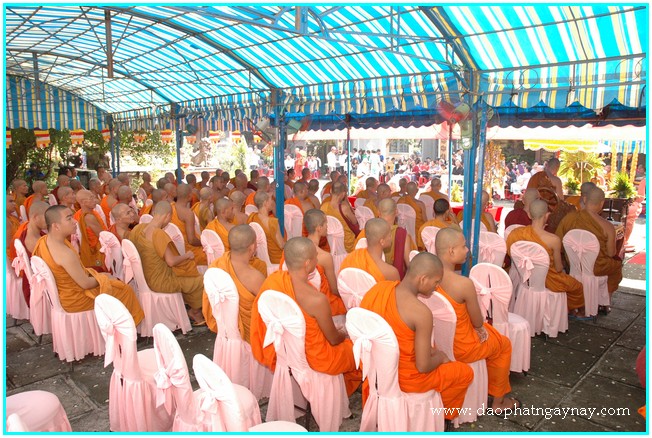 TP. HCM: Đại lễ dâng y Kathina - Phật giáo Nam truyền