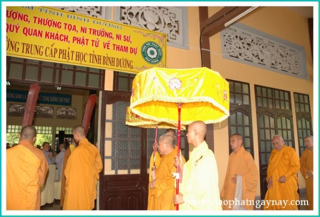 Lễ tốt nghiệp khóa II và khai giảng khóa III trường Trung Cấp Phật Học Bình Dương