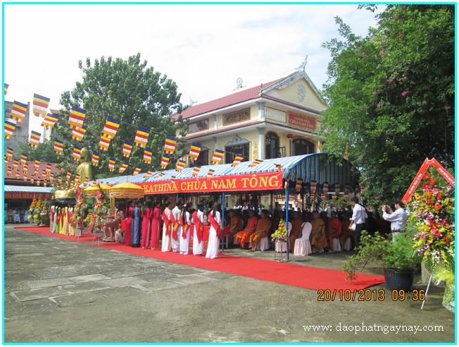 TP. HCM: Đại lễ dâng y Kathina - Phật giáo Nam truyền