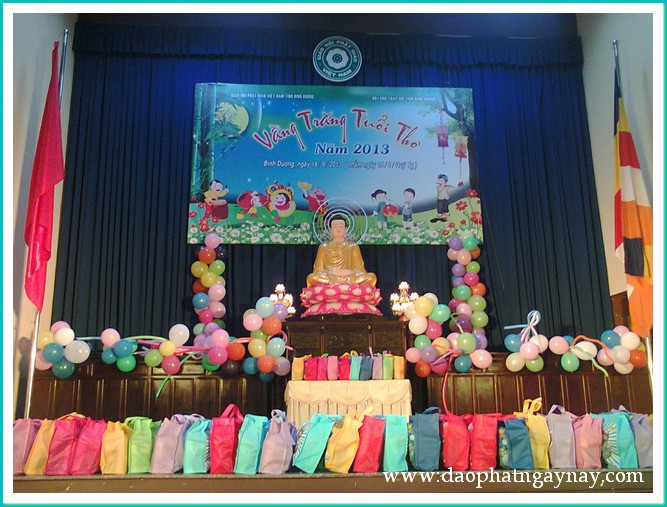 Bình Dương: Đêm hội Trung Thu Vầng Trăng Tuổi Thơ