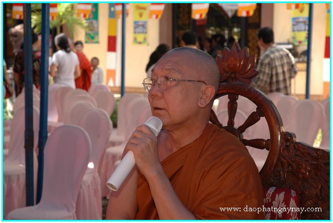 TP. HCM: Đại lễ dâng y Kathina - Phật giáo Nam truyền