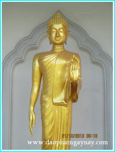 Chùm ảnh: Đại lễ dâng y Kathina tại tổ đình Bửu Long - Q9 - PL: 2557 - DL: 2013