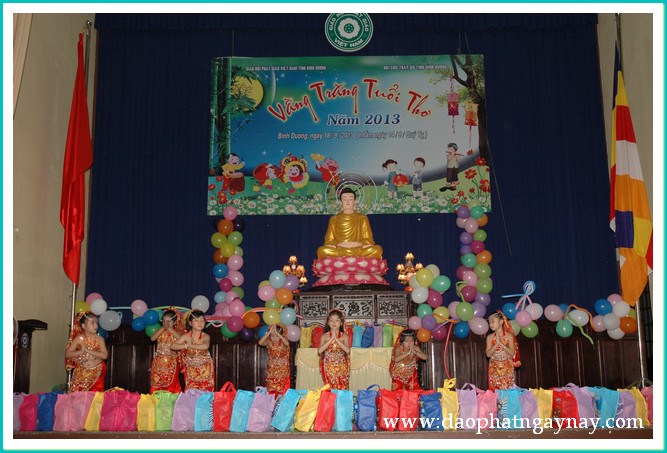 Bình Dương: Đêm hội Trung Thu Vầng Trăng Tuổi Thơ