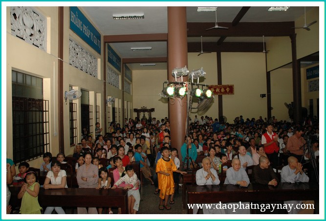 Bình Dương: Đêm hội Trung Thu Vầng Trăng Tuổi Thơ