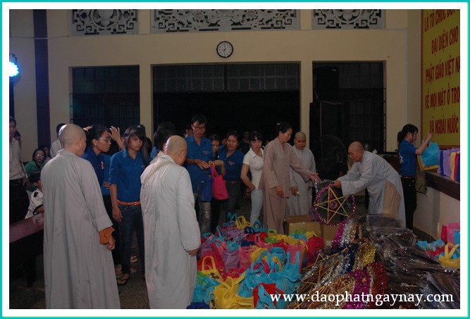 Bình Dương: Đêm hội Trung Thu Vầng Trăng Tuổi Thơ