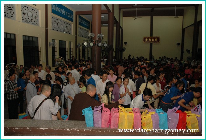 Bình Dương: Đêm hội Trung Thu Vầng Trăng Tuổi Thơ