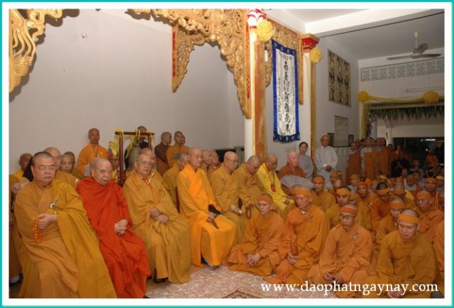 Chùm ảnh: Lễ truy niệm và cung tống kim quan cố HT. Thích Đạt Đạo