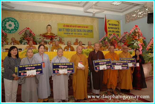 Lễ ra mắt nhân sự Ban Từ thiện Xã hội TW nhiệm kỳ VII (2012-2017)