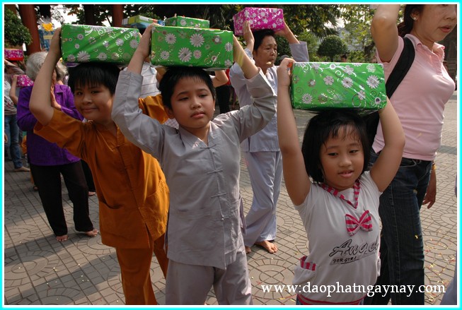 TP. HCM: Chùm ảnh lễ dâng y Kathina tại chùa Xá Lợi Phật Đài