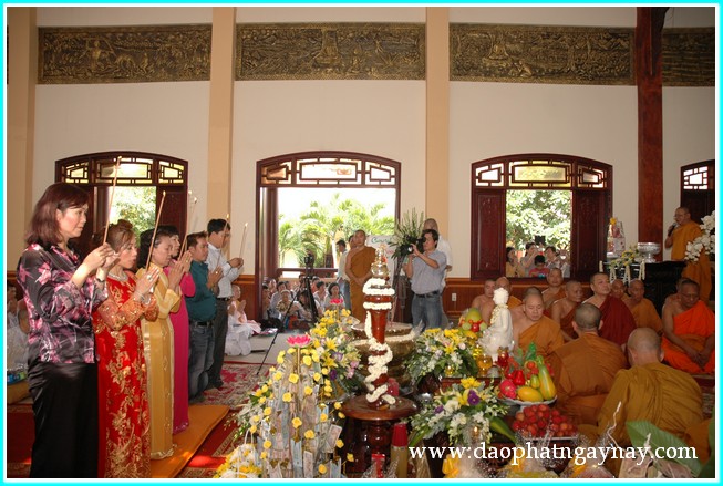 TP. HCM: Chùm ảnh lễ dâng y Kathina tại chùa Xá Lợi Phật Đài