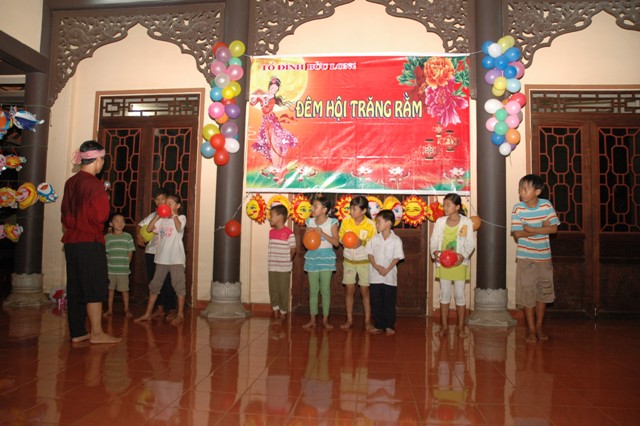 TP. HCM: Vui tết Trung Thu tại chùa Bửu Long