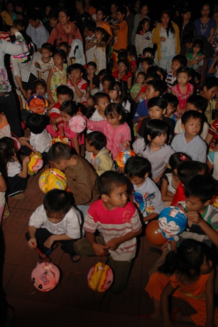 TP. HCM: Vui tết Trung Thu tại chùa Bửu Long