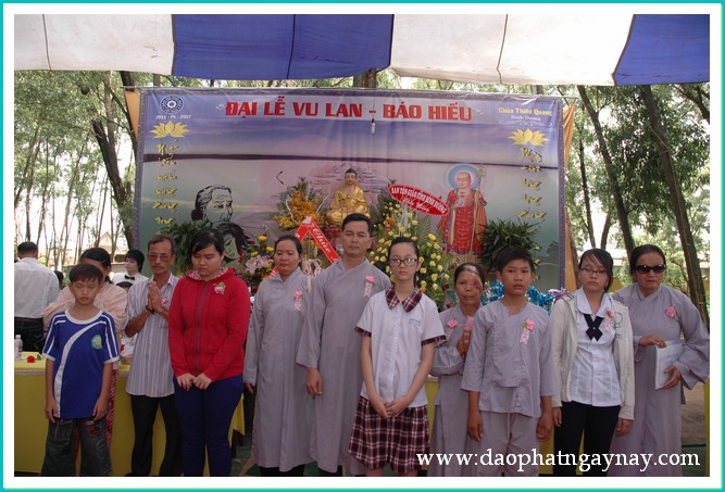 Bình Dương: Tấm lòng hiếu đạo của người khiếm thị